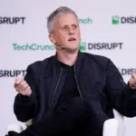 Aaron Levie, CEO de Box, en el escenario de TechCrunch Disrupt 2025.