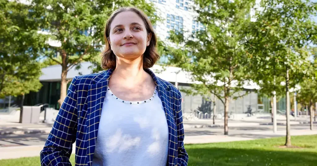 Naomi Saphra en el Instituto Kempner de la Universidad de Harvard.