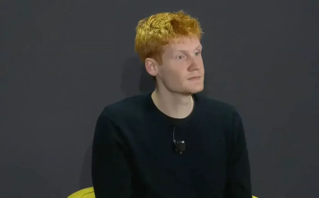 Michael Truell, cofundador y CEO de Anysphere, en el escenario de Fortune AI Brainstorming.