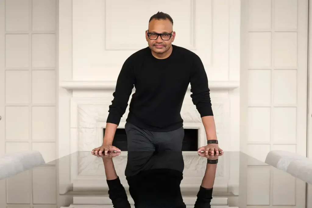 Logotipo de la empresa Harness.